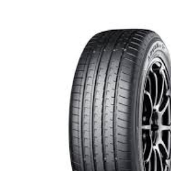 225/60R18 100V Yokohama Advan V61