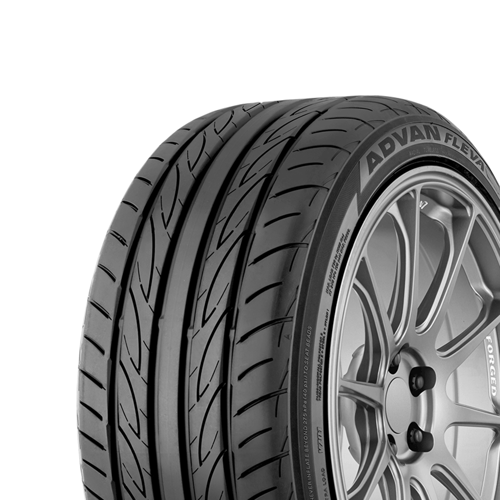 235/35R19 91W XL Yokohama Advan Fleva V701